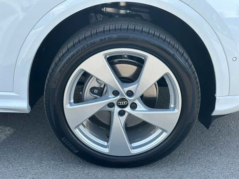 New 2025 Audi Q5 Premium Plus image 9