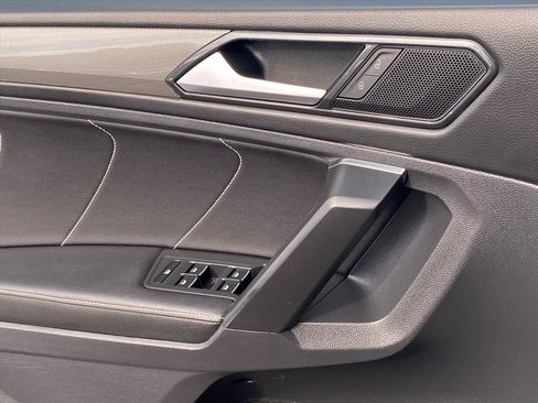 Certified 2023 Volkswagen Tiguan SE image 19