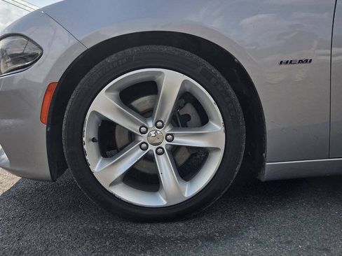 Used 2016 Dodge Charger R/T RWD image 22