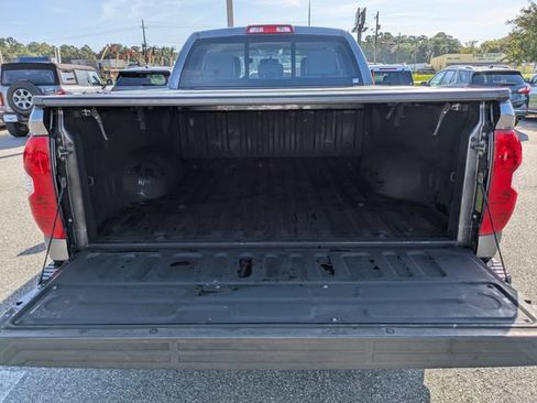 Used 2016 Toyota Tundra SR5 w/ SR5 Upgrade Package RWD image 13
