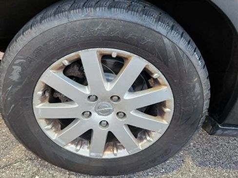 Used 2012 Chrysler Town & Country Touring-L w/ Entertainment Group #2 FWD image 34