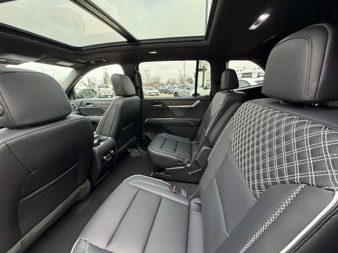 New 2026 GMC Acadia Denali w/ Super Cruise Package AWD/4WD image 5