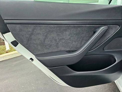 Used 2021 Tesla Model 3 Standard Range Plus image 26