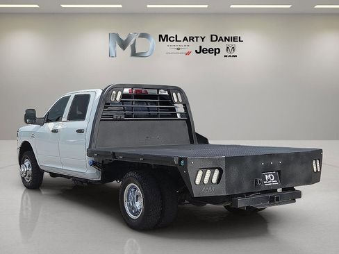 Used 2024 RAM 3500 Tradesman w/ Chrome Appearance Group AWD/4WD image 4