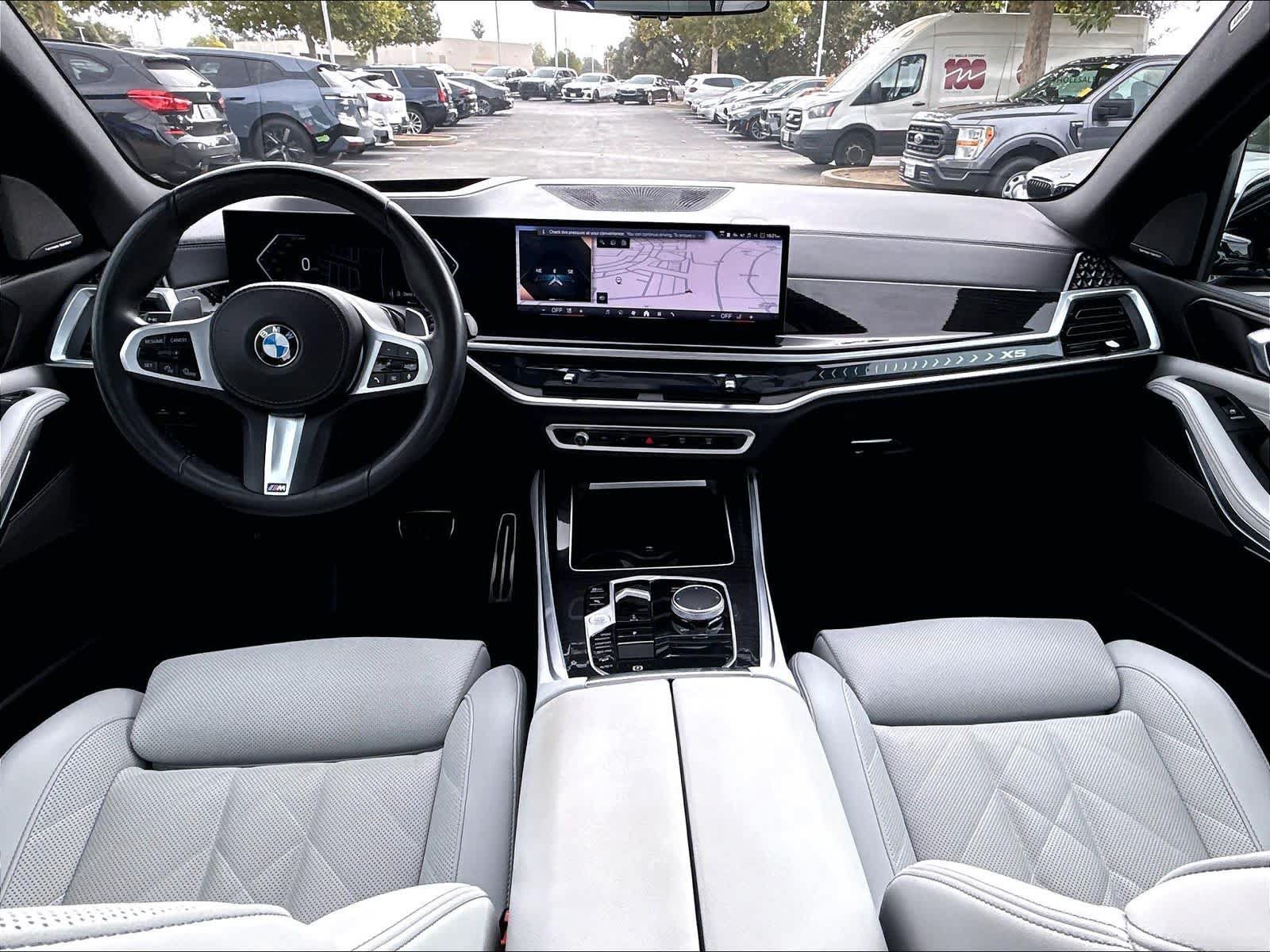 Used 2026 BMW X5 xDrive40i w/ M Sport Package AWD/4WD image 7