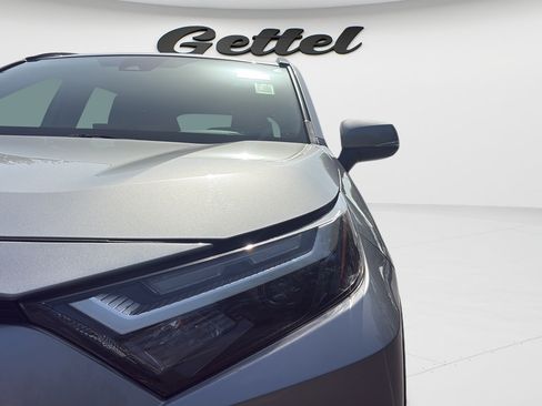 Used 2024 Toyota RAV4 XLE w/ Convenience Package FWD image 9