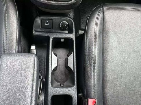 Used 2019 Ford Transit Connect XL image 32