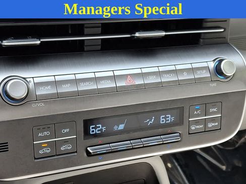 Used 2024 Hyundai Kona SEL FWD image 15