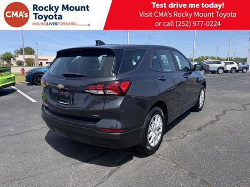 Used 2022 Chevrolet Equinox LS w/ Driver Confidence II Package AWD/4WD image 7