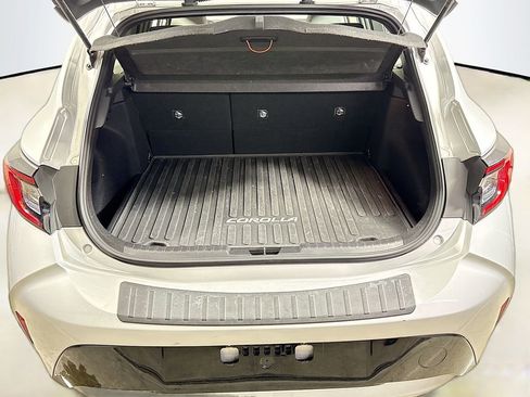 Used 2023 Toyota Corolla SE image 18