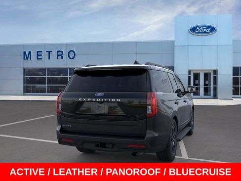 New 2026 Ford Expedition Active image 8