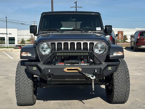 Used 2022 Jeep Wrangler Unlimited Sport image 2