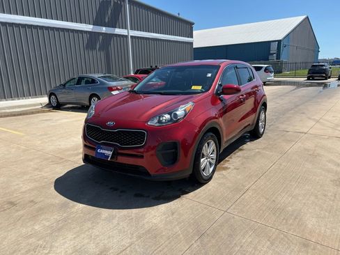 Used 2017 Kia Sportage LX FWD image 1