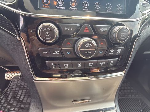 Used 2019 Jeep Grand Cherokee High Altitude AWD/4WD image 28