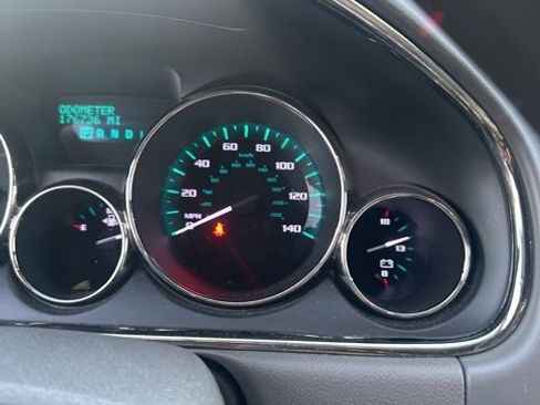 Used 2013 Buick Enclave Leather image 8