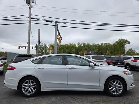 Used 2013 Ford Fusion SE FWD image 6