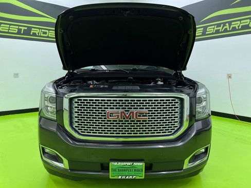 Used 2017 GMC Yukon Denali w/ Open Road Package AWD/4WD image 4