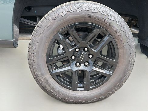 Used 2026 Chevrolet Silverado 1500 LT Trail Boss w/ Safety Package AWD/4WD image 9