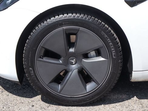Used 2023 Tesla Model 3 Standard Range RWD image 38