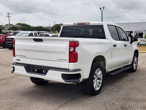 Used 2020 Chevrolet Silverado 1500 Custom w/ Custom Value Package RWD image 4