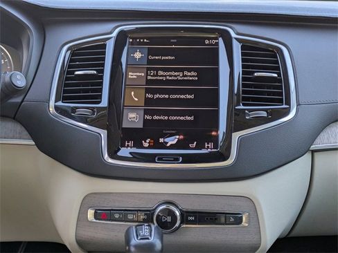 Used 2022 Volvo XC90 T6 Inscription w/ Advanced Package image 22