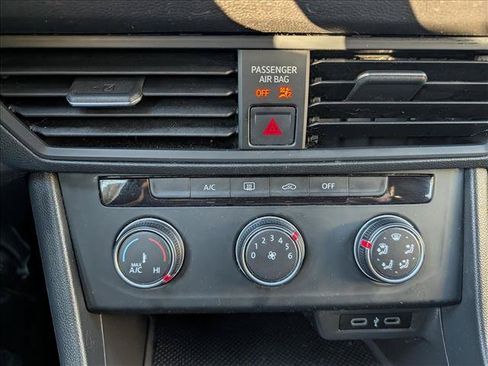 Used 2023 Volkswagen Jetta Sport FWD image 27