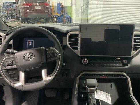 New 2026 Toyota Tundra Limited AWD/4WD image 23