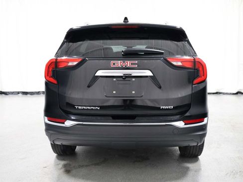 Used 2021 GMC Terrain SLT w/ Infotainment Package II AWD/4WD image 7