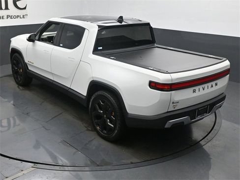 Used 2022 Rivian R1T Launch Edition image 38