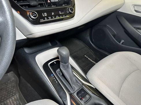 Used 2020 Toyota Corolla LE w/ Body Protection Package FWD image 29