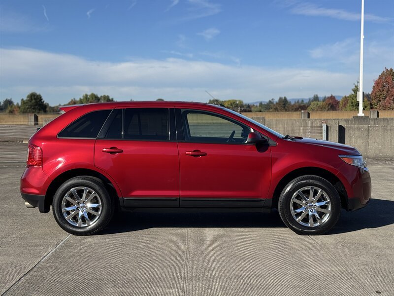 Used 2013 Ford Edge SEL AWD/4WD image 6