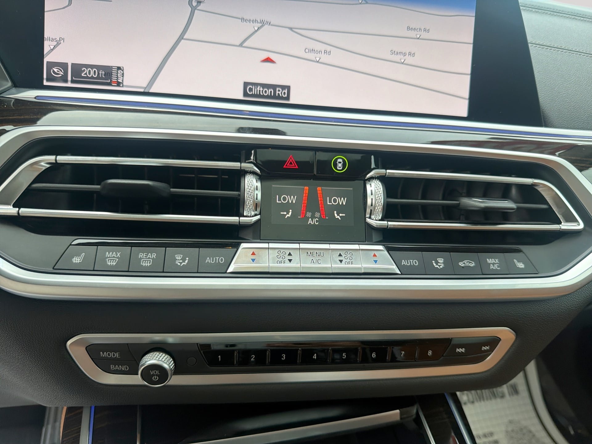 Used 2019 BMW X7 xDrive40i w/ Premium Package AWD/4WD image 17