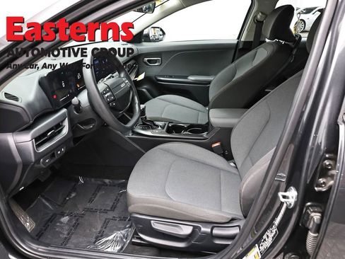 Used 2025 Kia K4 FWD image 13
