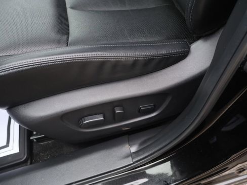 Used 2022 Nissan Rogue Sport SL image 16