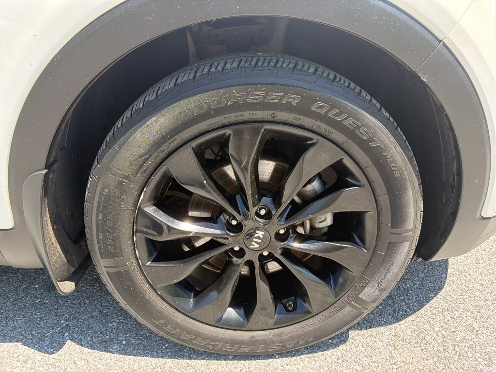 Used 2020 Kia Sorento S AWD/4WD image 13