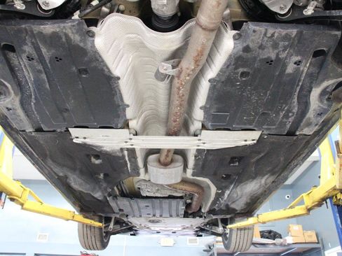 Used 2024 BMW 740i xDrive image 98