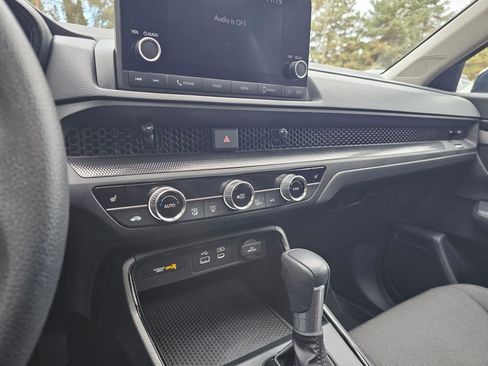 Certified 2025 Honda CR-V EX image 25