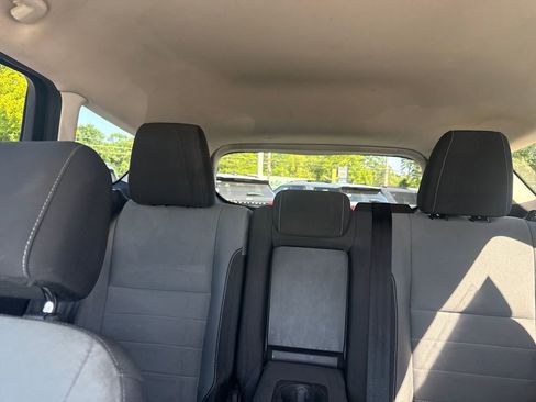 Used 2016 Ford Escape SE w/ Equipment Group 201A FWD image 39