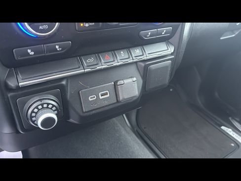 Certified 2022 Chevrolet Silverado 1500 RST w/ Redline Edition image 21