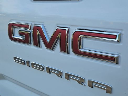 Used 2023 GMC Sierra 3500 SLE image 11