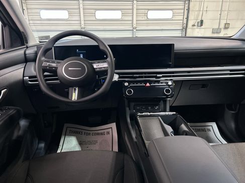 New 2026 Hyundai Tucson Blue SE AWD/4WD image 4