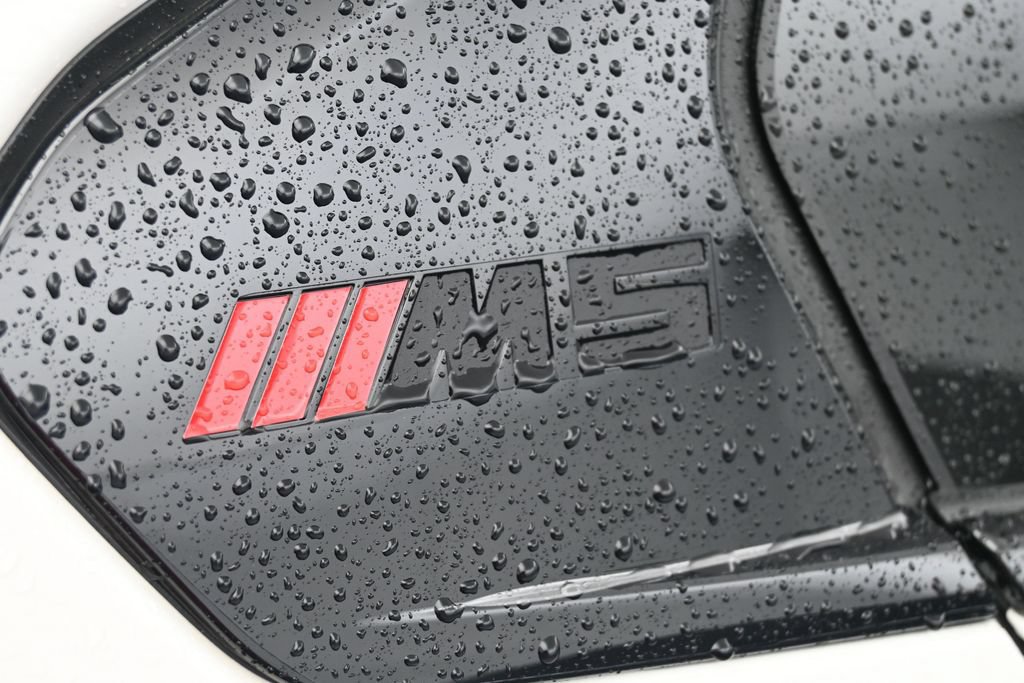 Used 2025 BMW M5 w/ Carbon Package AWD/4WD image 14