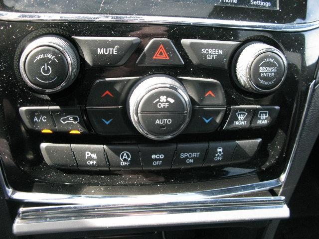 Used 2020 Jeep Grand Cherokee Altitude AWD/4WD image 24