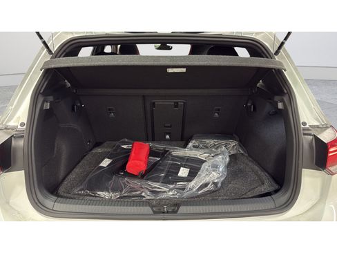 New 2026 Volkswagen GTI SE image 35