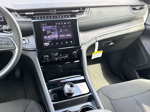 New 2026 Jeep Grand Cherokee Laredo RWD image 16