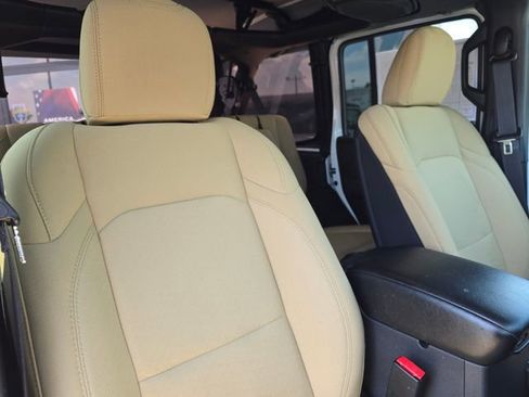 Used 2023 Jeep Wrangler Unlimited w/ Cold Weather Group AWD/4WD image 37