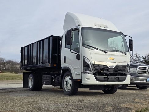 New 2025 Chevrolet Low Cab Forward 4500 XD image 2