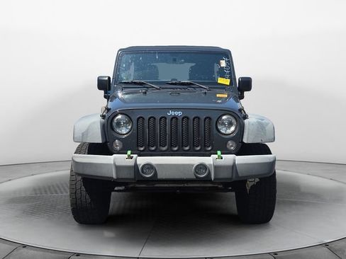 Used 2017 Jeep Wrangler Unlimited Sport w/ Connectivity Group AWD/4WD image 8