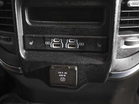 Used 2024 RAM 2500 Laramie w/ Night Edition AWD/4WD image 10