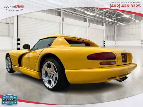 Used 2002 Dodge Viper RT/10 RWD image 3